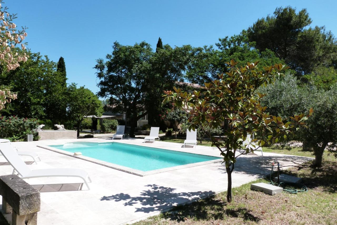 Le Mas Du Lac Saint-Rémy-de-Provence المظهر الخارجي الصورة