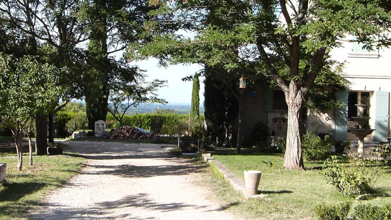 Le Mas Du Lac Saint-Rémy-de-Provence المظهر الخارجي الصورة